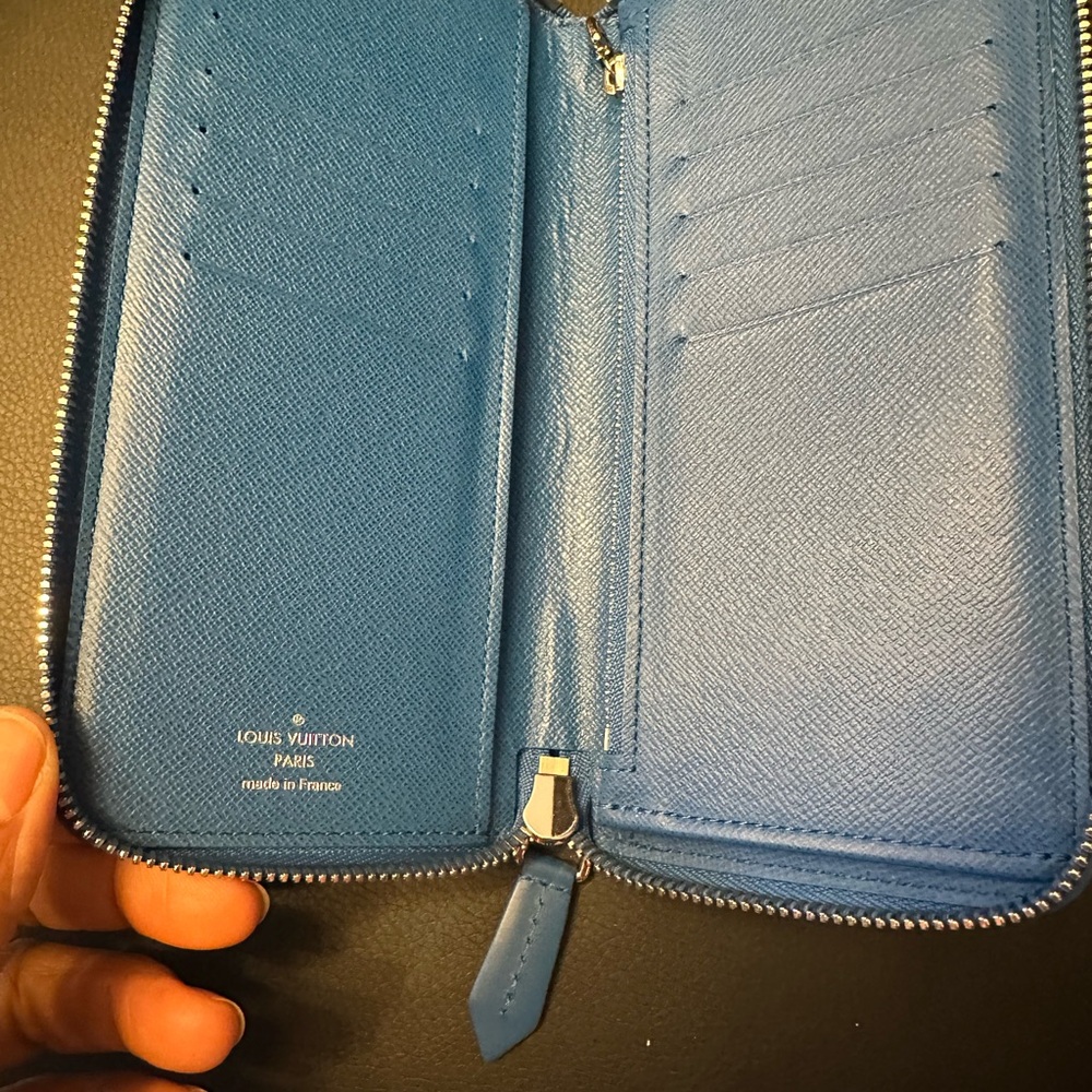 Louis Vuitton, blue and grey Damier wallet with zipper